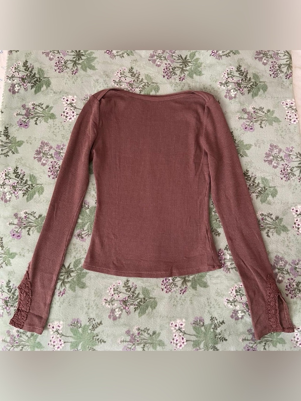 Urban Outfitters Kimchi Blue Lola Lace Trim Boatneck Long Sleeve Thermal Top 🤎